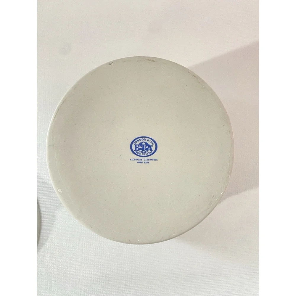 CORDON‎ BLEU 1995 RED CHILI PEPPERS CASSEROLE DISH WITH LID 1 QUART OVEN SAFE